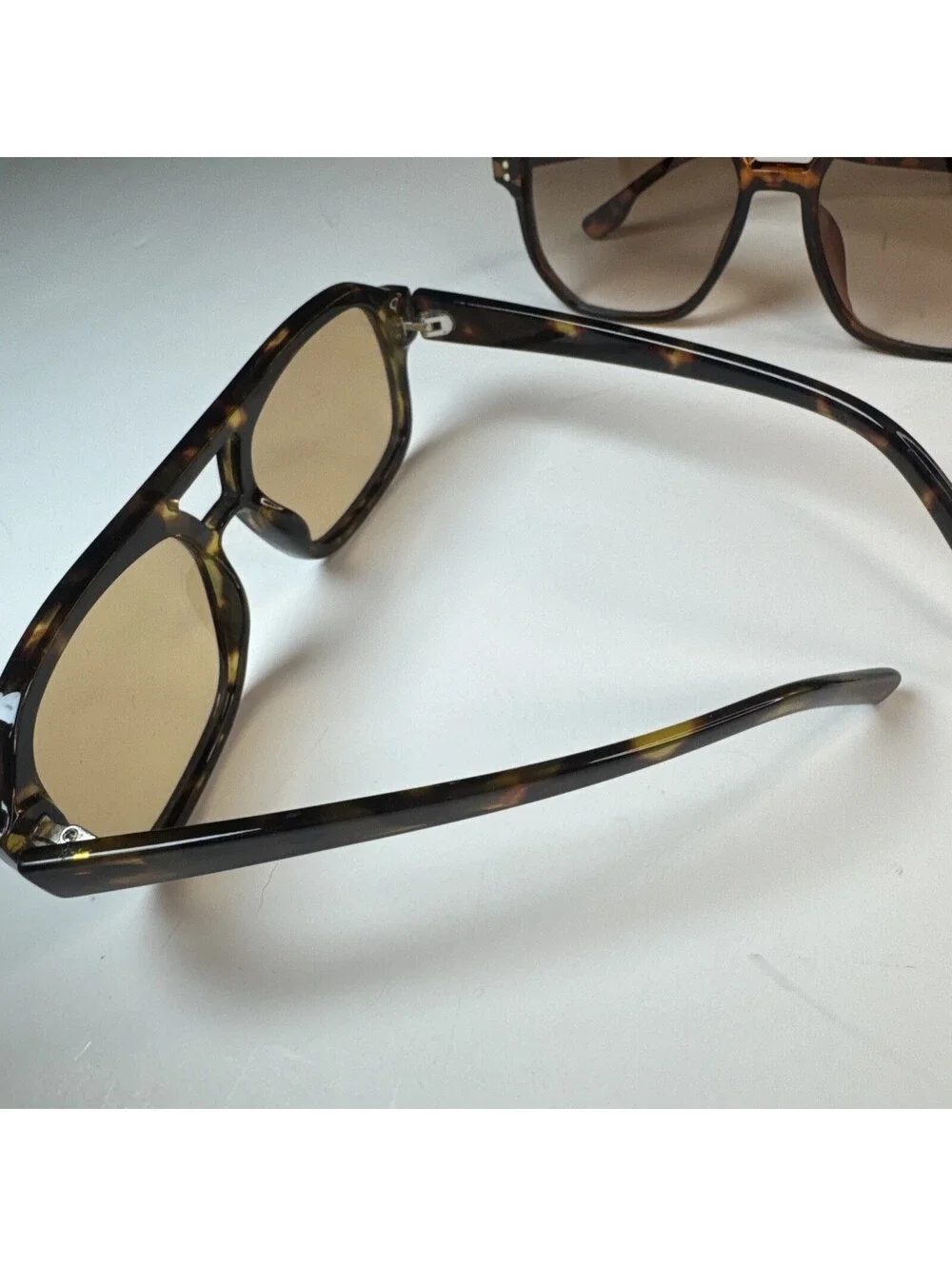 Retro Tortoiseshell Sunglasses Lot Of 3 Aviator Womens Mens Shades Brown Unbrand